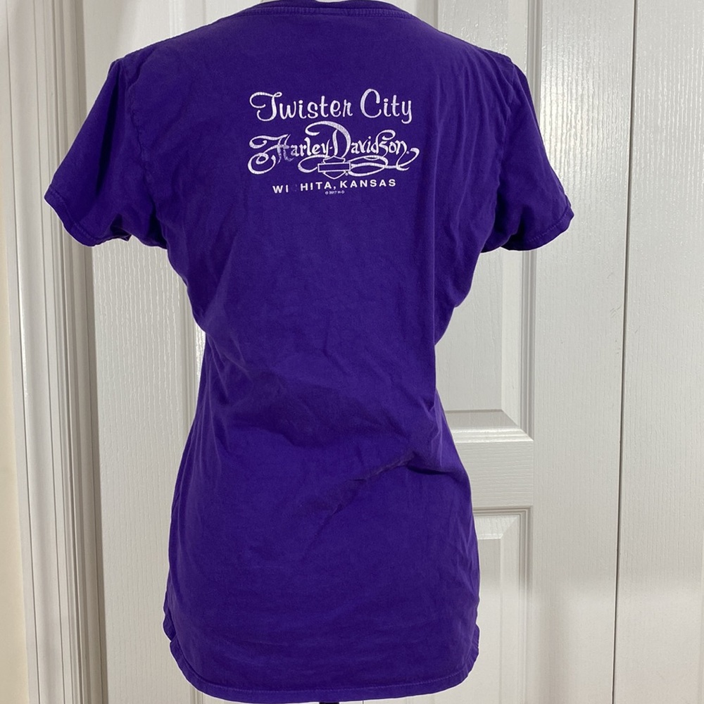 ‼️SOLD‼️Woman’s Harley Davidson Shirt Size Medium - Picture 2 of 5